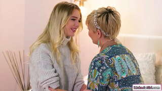 ŷ�乳milf assなめ小さなおっぱいレズビアンbabe