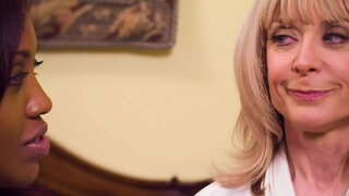 Legendarul pornstar lesbovideo