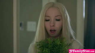 Insatiable yosh petite mening stepsister bu slut maturbating to&#039;xtatish mumkin emas