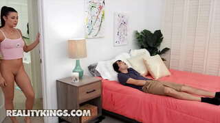 Reality Kings - RK Premier - Kylie Fusée, Ricky espagnol - Collant Siège