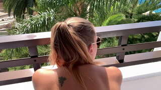 Sex juu ya balcony katika Puerto de la Cruz